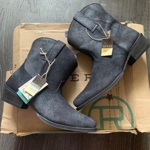 Roper - Dusty Distressed Black Leather Ankle Boots ✨NWT